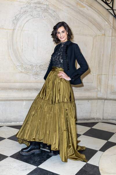 Nine d'Urso en maxi jupe au défilé haute couture Dior