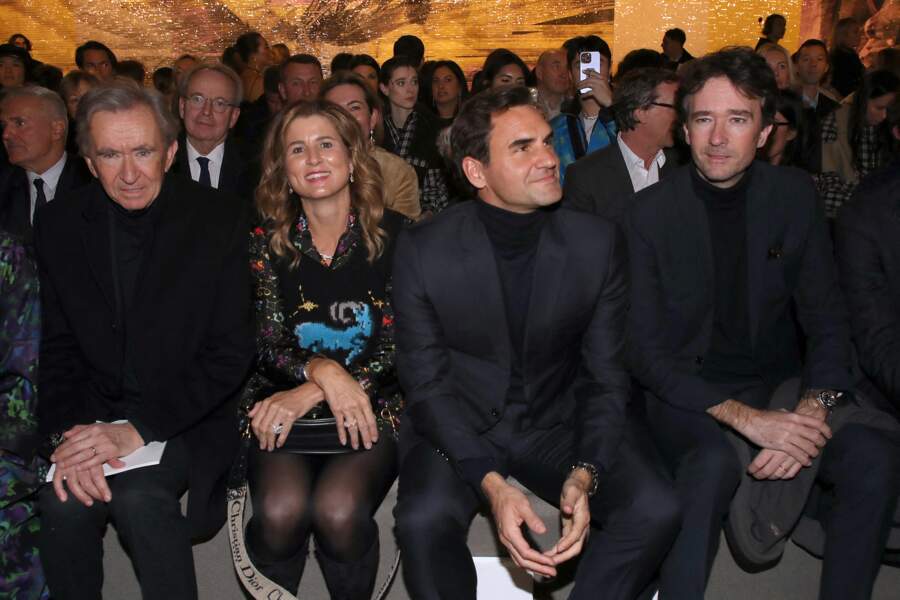 Défilé Christian Dior Haute Couture Printemps - Eté 2023 : Bernard Arnault, Mirka Federer, Roger Federer et Antoine Arnault