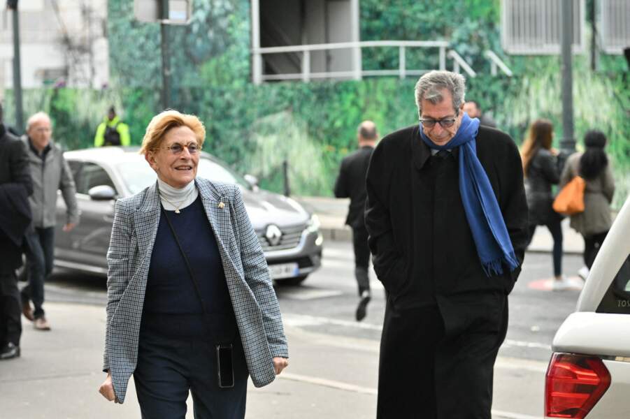Patrick Balkany et sa femme Isabelle Balkany aux obsèques de Pal Sarkozy, le 9 mars 2023 à l'église Saint-Jean-Baptiste à Neuilly-sur-Seine.