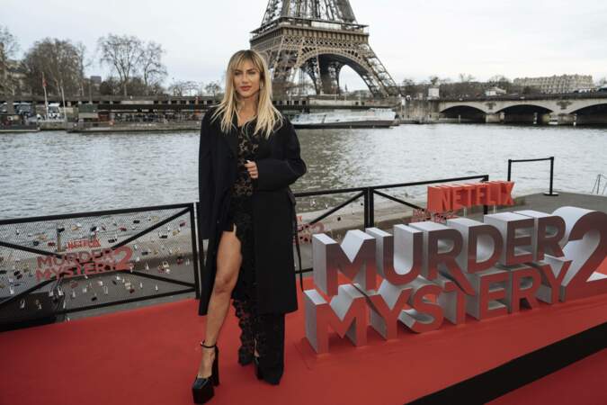 L'actrice brésilienne Giovanna Ewbank à l'avant-première de Murder Mystery II à Paris le 16 mars 2023.