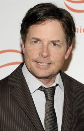 En 2011, Michael J. Fox (50 ans) apparait dans la saison 8 de Larry et son nombril. 