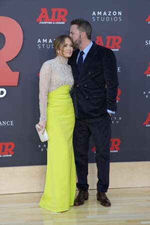 Jennifer Lopez et Ben Affleck à l'avant-première du film Air le 27 mars 2023 à Los Angeles.