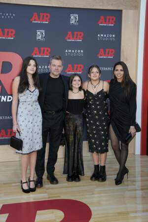Matt Damon et sa famille à l'avant-première du film Air le 27 mars 2023 à Los Angeles.