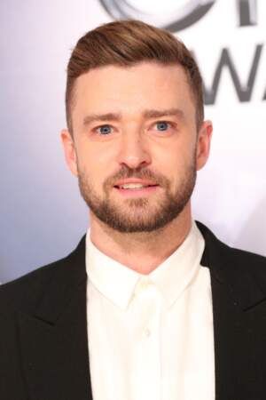 Son premier fils Silas Randall Timberlake est né le 11 avril 2015. Il a 34 ans