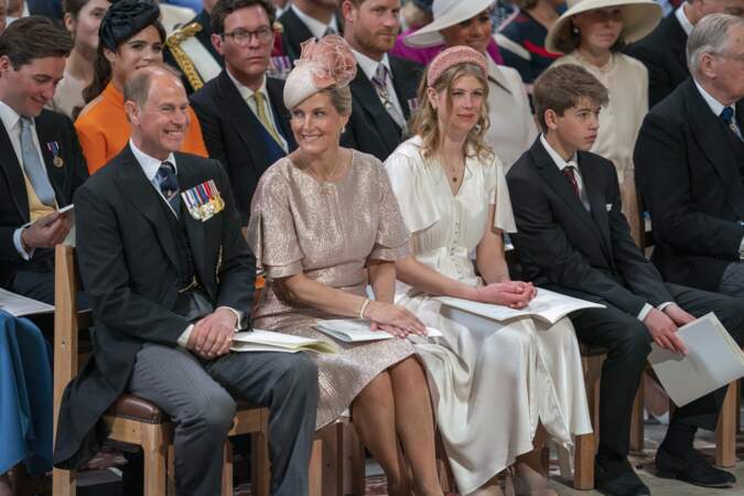 Le prince Edward, comte de Wessex, Sophie Rhys-Jones, comtesse de Wessex, Louise Mountbatten-Windsor et James Mountbatten-Windsor participeront au couronnement du roi