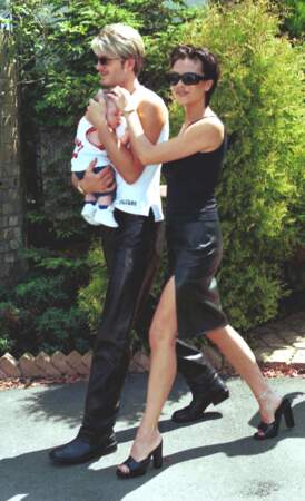 1999 : Victoria donne naissance à leur premier enfant, un fils prénommé Brooklyn