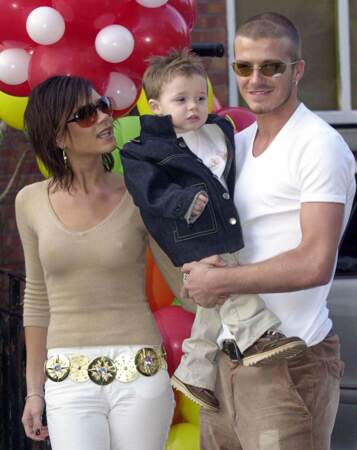 2002 : Le couple accueille leur deuxième enfant, un autre fils prénommé Romeo