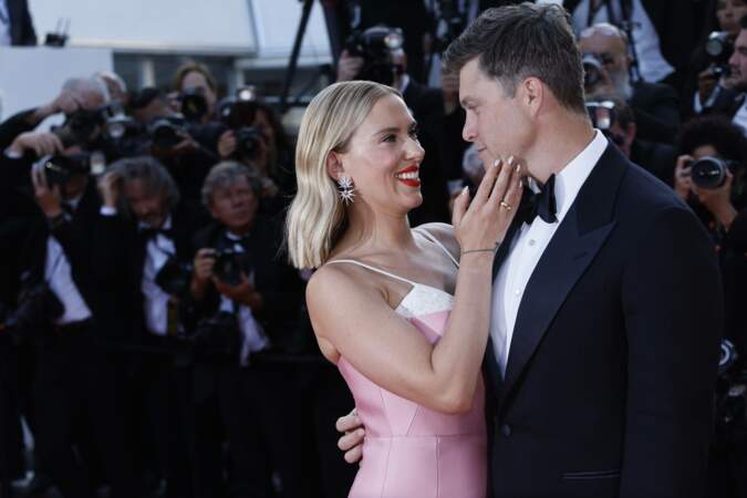 Festival de Cannes 2023 - Montée des marches du film Asteroid City : Scarlett Johansson et son mari Colin Jost