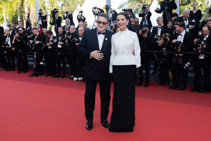 Festival de Cannes 2023 - Montée des marches du film La passion de Dodin Bouffant : Benoit Magimel et Juliette Binoche