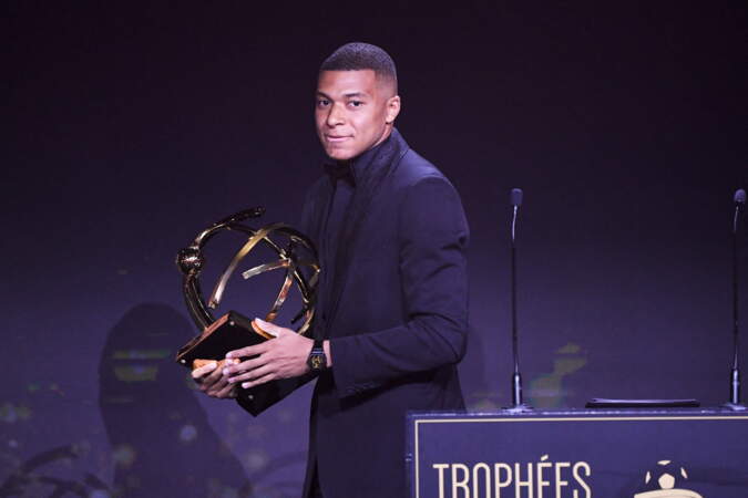 Trophées UNFP : Kylian Mbappé Remporte Le Prix Du Meilleur Joueur De ...