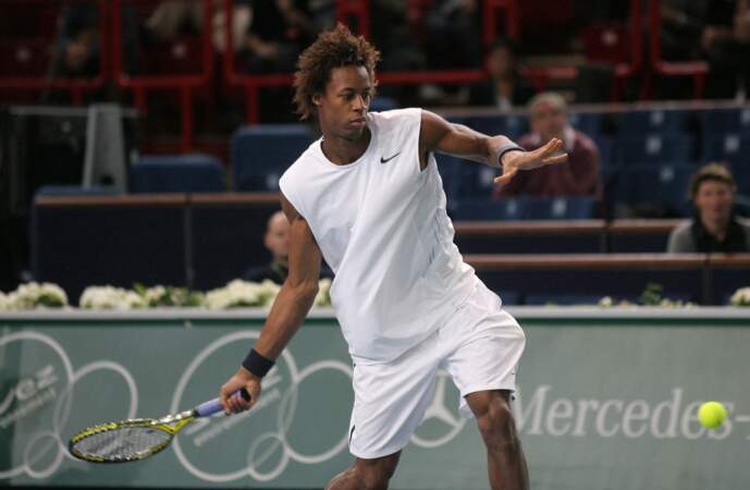 En 2008, il arrive jusqu'en demi-finales de Roland-Garros. Il a 22 ans