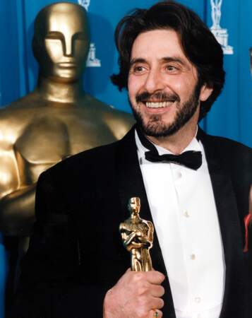 En 1992, il interprète dans le film de Martin Brest Le Temps d'un week-end, le rôle d'un lieutenant-colonel aveugle. Ce rôle lui permet de décrocher l'Oscar du meilleur acteur après 7 nominations. En 1993 il est âgé de 53 ans.