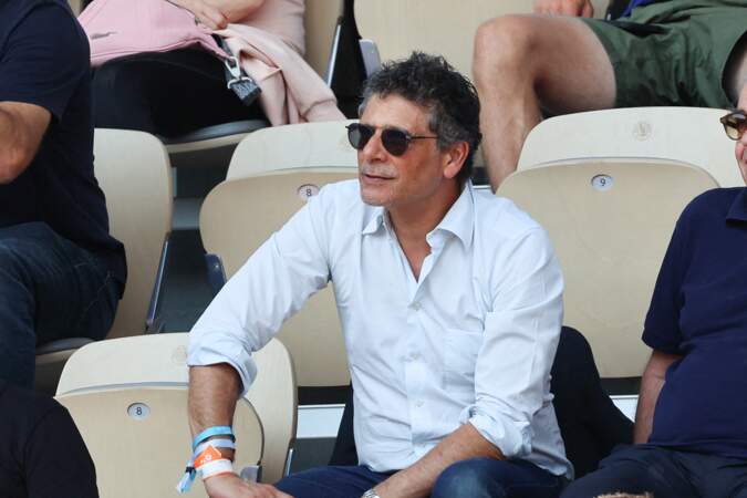 Pascal Elbé en tribunes de Roland-Garros le 6 juin 2023.