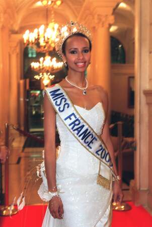 Sonia Rolland, élue Miss France en 2000, est arrivée 9ème au concours Miss Univers 2000.