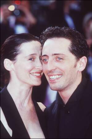 Gad Elmaleh et Anne Brochet ont eu un fils, Noé, en 2000. Ils se sont séparés en 2002.
