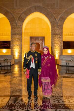 Mariage du prince Hussein bin Abdullah II et Rajwa Al-Saif : le roi Abdullah de Pahang de Malaisie et la reine Aziza