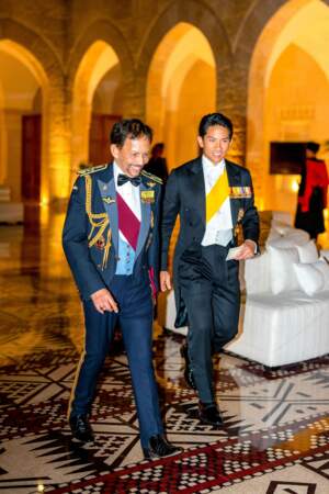 Mariage du prince Hussein bin Abdullah II et Rajwa Al-Saif : le sultan du Brunéi Hassanal Bolkiah et son fils, Prince Abdul Mateen