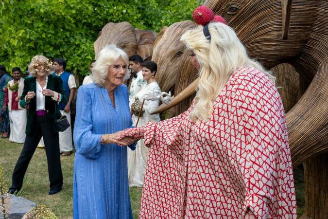 Le roi Charles III et la reine consort Camilla Parker Bowles lors de la réception à l'occasion du 20e anniversaire de l'ONG Elephant Family.