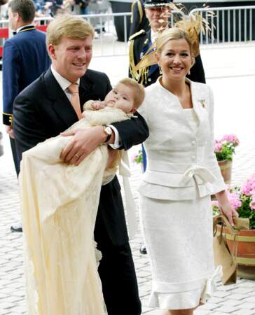 Le 12 juin 2004, la princesse est baptisée avec de l’eau du Jourdain lors d’une cérémonie protestante dirigée par le révérend Carel ter Linden à l’église Saint-Jacques de La Haye. 