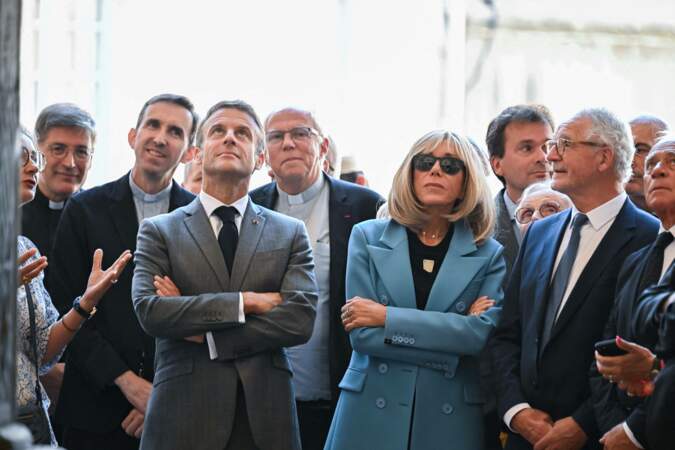 Le président français Emmanuel Macron et son épouse Brigitte Macron en visite en Côte-d'Or.