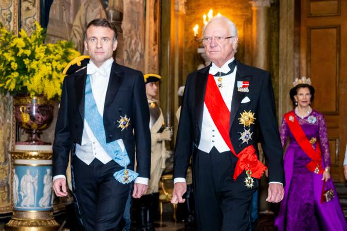 Dîner d'état en l'honneur du président Emmanuel Macron et de Brigitte Macron au Palais royal de Stockholm : le président français et le roi Carl XVI Gustaf de Suède.