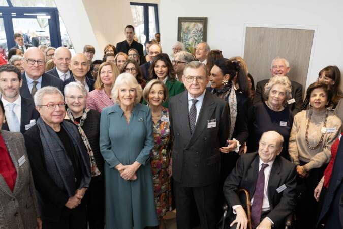 La reine Camilla lors de sa visite au Royal Free Hospital de Londres pour l'ouverture officielle du Maggie's Royal Free, un nouveau centre de soutien pour les personnes atteintes d'un cancer au sein de l'hôpital. 