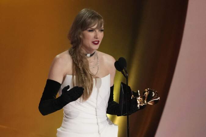 Grammy Awards : Taylor Swift entre dans l'histoire avec le prix du meilleur album pop vocal.