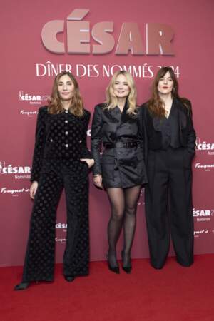 Audrey Diwan, Virginie Efira et Valérie Donzelli au photocall des participants au dîner des nommés des César 2024.