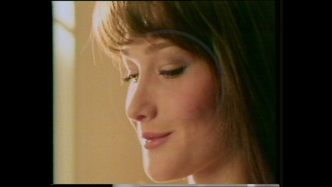 Carla Bruni dans une publicité pour la marque Philips en 1989