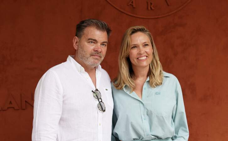 Clovis Cornillac et sa femme Lilou Fogli lors de la finale de Roland Garros 2023 à Paris.