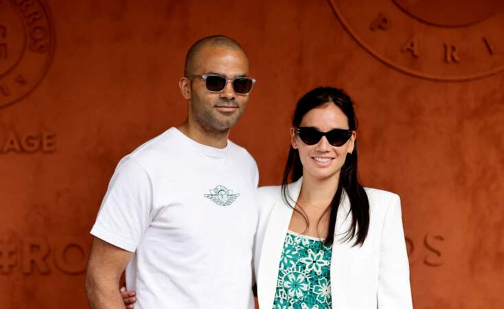 Tony Parker et sa compagne Alizé Lim lors de la finale de Roland Garros 2023 à Paris.