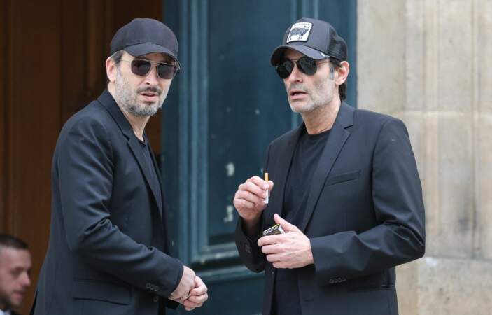 Michaël Cohen et Anthony Delon aux obsèques de Jean-Yves Le Fur en l'église Saint-Roch à Paris