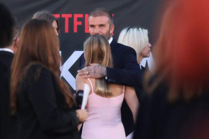 David Beckham est tendre avec Harper Beckham lors la première de Beckham, une minisérie de 4 épisodes sur Netflix qui raconte la vie de David Beckham.