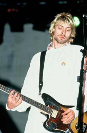Auteur-compositeur-interprète et guitariste américain, Kurt Cobain a formé le mythique groupe Nirvana en 1987 avec Krist Novoselic.