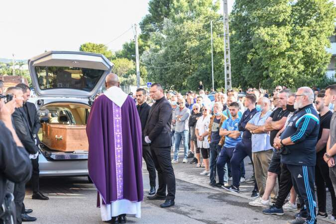 Les obsèques de René Malleville se sont déroulées vendredi 24 septembre 2021 à la paroisse Saint-Mitre, dans le 13e arrondissement de Marseille