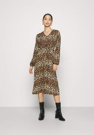Robe léopard, Pieces sur zalando, 39,99€ 