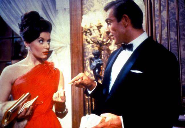 Eunice Gayson dans James Bond 007 contre Dr No