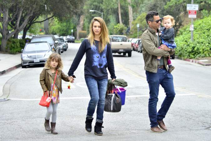 Jessica Alba, son mari, Cash Warren, et leurs filles, Honor et Haven
