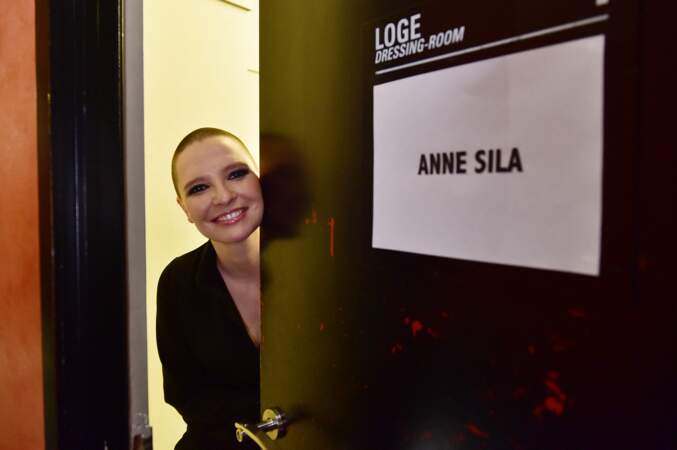 Anne Sila a sorti quatre albums et a doublé Nala dans Le Roi Lion, en 2019. La chanteuse a remporté l'année dernière l'édition All Stars de The Voice