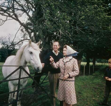 Elizabeth II et le prince Philip à Balmoral en 1972