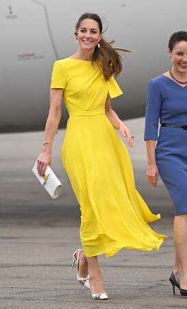 La robe jaune Roksanda de Kate Middleton rappelle le drapeau jamaïcain