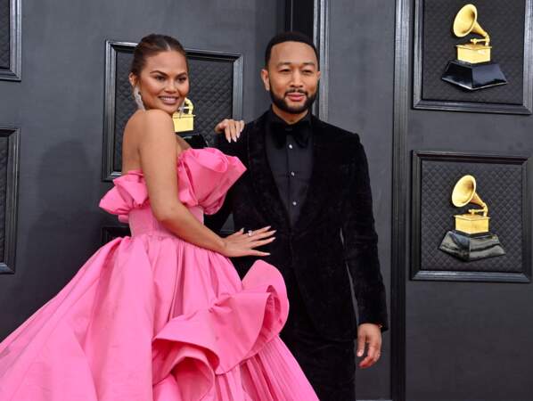Grammy Awards 2022 : Chrissy Teigen et son mari le chanteur John Legend