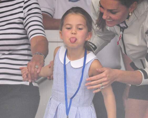 La princesse Charlotte à 4 ans lors de la Régate King's cup