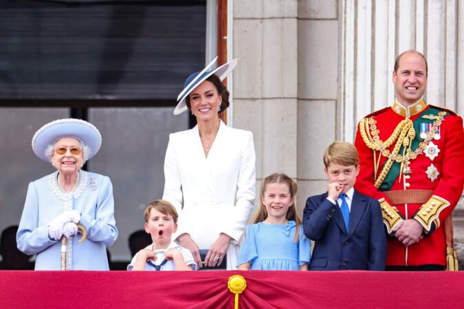 Jubilé de la reine Elizabeth II : la reine Elizabeth II, le prince Louis, Kate Middleton, la princesse Charlotte, le prince George, le prince William