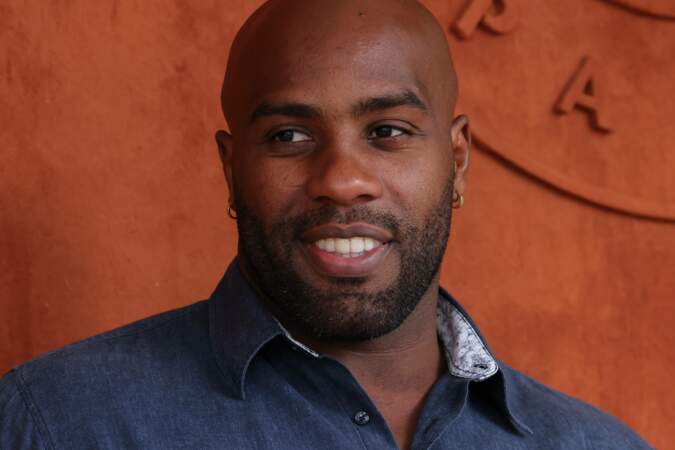 Teddy Riner offre...
