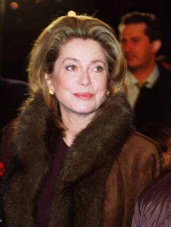 Catherine Deneuve à 56 ans en 1999