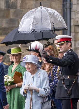 Premier jour du séjour en Ecosse : Elizabeth II au palais de Holyroodhouse, Edimbourg, 27 juin 2022
