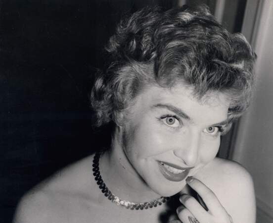 Line Renaud à l'âge de 27 ans en 1955