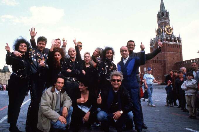 La troupe de Starmania sur la place Rouge de Moscou