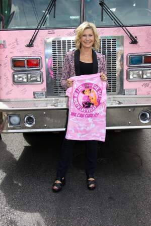 Olivia Newton-John en 2016 pour la lutte contre le cancer du sein